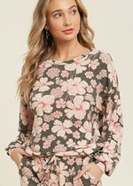 Load image into Gallery viewer, Floral print crew neck top. French terry knit top features an all over floral print, long balloon sleeves, crewneck and relaxed fit.
