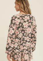 Load image into Gallery viewer, Floral print crew neck top. French terry knit top features an all over floral print, long balloon sleeves, crewneck and relaxed fit.
