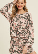 Load image into Gallery viewer, Floral print crew neck top. French terry knit top features an all over floral print, long balloon sleeves, crewneck and relaxed fit.
