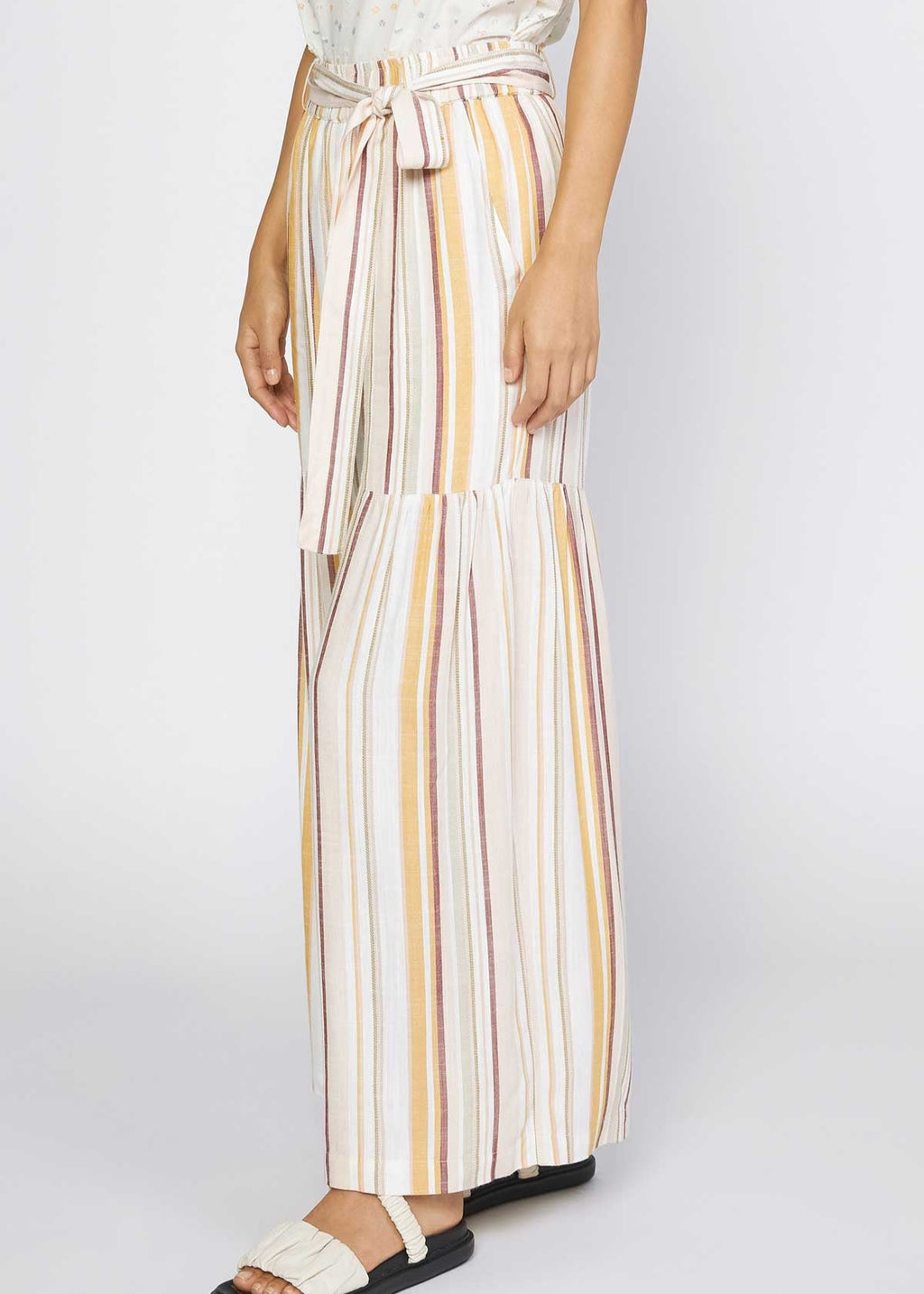 Striped wide leg pants with self tie.