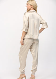 Sand patch pocket detail short sleeve jacket top with matching jogger pants.