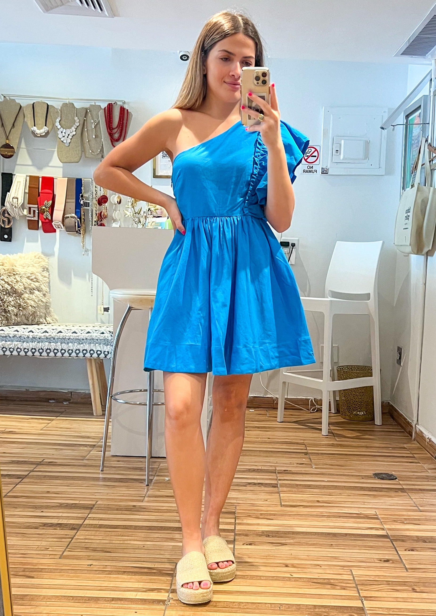 Aqua ruffle one shoulder short dress adjusted at the waist, featured lining and pockets.