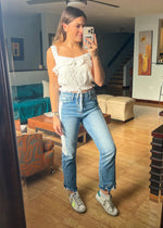 Load image into Gallery viewer, “Lisa” Jeans
